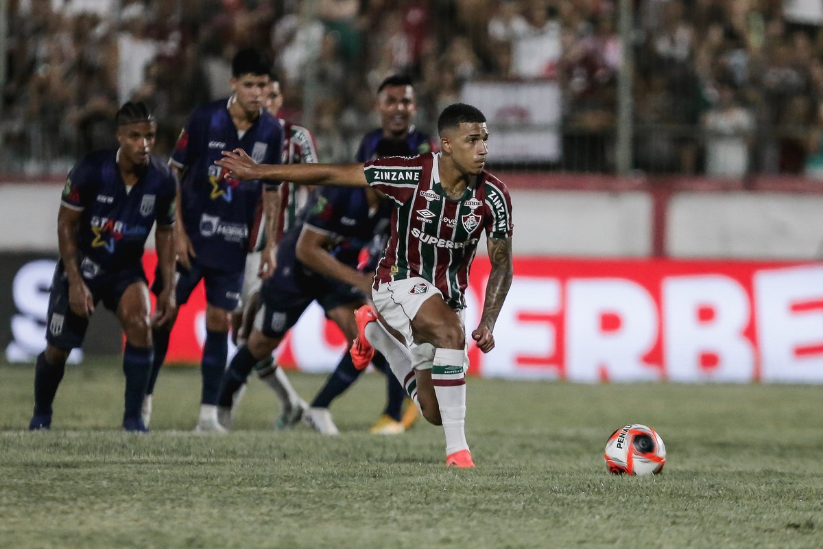 De pênalti, Fluminense arranca empate no fim contra o Maricá